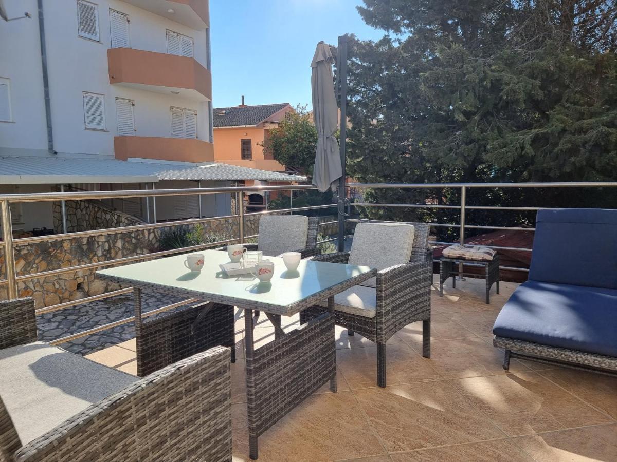 Apartment Aqua Near The City Beach Novalja Luaran gambar